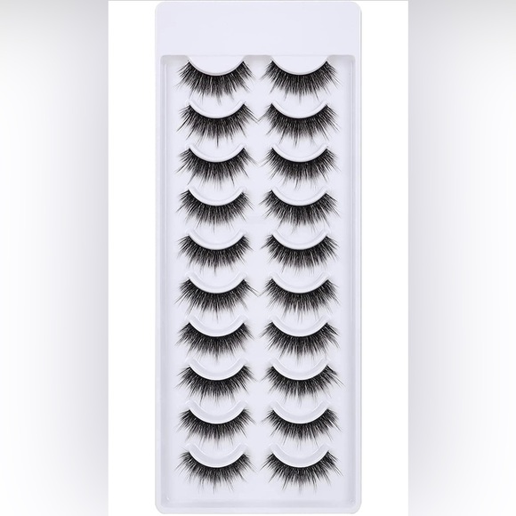 New LASHVIEW False Eyelashes,Demi Wispies lashes, 3D Natural Layered Effect - Picture 5 of 6